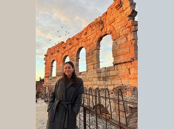 Roomgo ES - Sara - 24 - Barcelona