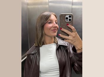 Roomgo ES - Alexandra - 21 - Les Corts