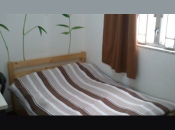 Roomgo HK - Tsim Sha Tsui Flat Room $4500, Tsim Sha Tsui - HKD4,500 pcm