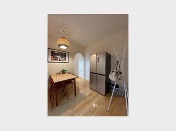 Roomgo HK - North Point | 4BR Apartment (Furnished) | 1-Month+, North Point - HKD42,900 pcm