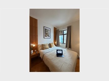 Roomgo HK - Spacious Queen Room in the Heart of Causeway Bay, Causeway Bay - HKD10,400 pcm