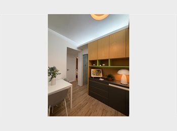 Roomgo HK - 3BR Apartment in Sheung Wan — Near MTR & Central, Sheung Wan - HKD24,480 pcm