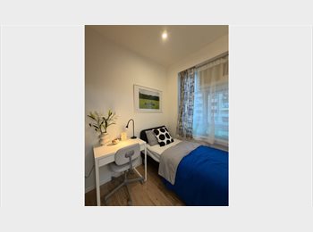 Roomgo HK - Compact Single Room in Prime Sheung Wan, Sheung Wan - HKD7,920 pcm