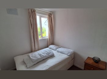 Roomgo IE - Single room in house share, Dublin - €600 pcm