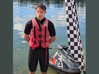 Roomgo IE - Arthur - 19 - Galway