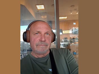 Roomgo IE - Alexander - 68 - Dublin