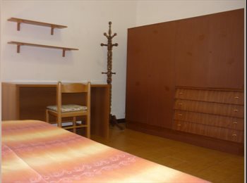 Roomgo IT - Affittasi stanza zona adiacente Stazione Termini, Salario-Trieste - 400 € al mese