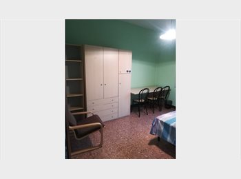 Roomgo IT - Affittasi a signorine lavoratrici o studentesse referenziate, Brescia - 390 € al mese