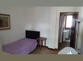 Roomgo IT - Stanze in via Aretina Firenze Varlungo Rovezzano, Bagno a Ripoli - 440 € al mese