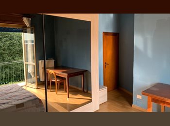 Roomgo IT - Stanza Cusano con balcone - vicino FNM, Milano Nord (Sesto, Bollate, Paderno D, Cormano) - 550 € al mese
