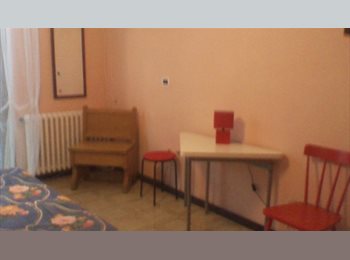 Roomgo IT - Fi/NORD - DOPPIA e/o DOPPIA AD  USO SINGOLO , BAGNO PRIVATO E WIFY DAL 15.4, Sesto Fiorentino - 450 € al mese