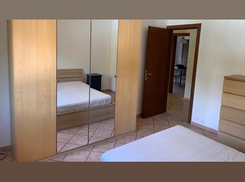 Roomgo IT - Stanza Cusano/Cinisello, Cusano Milanino - 500 € al mese