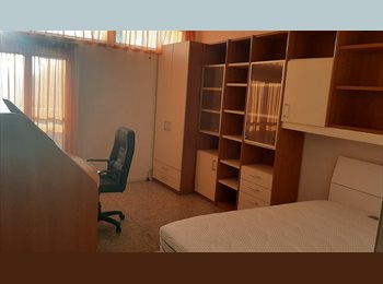 Roomgo IT - Affitto una stanza luminosissima, Pta Romana - Forlanini - Lodi - 650 € al mese