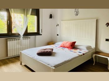 Roomgo IT - Classic room private bathroom, Sempione - S. Siro - Fiera - 860 € al mese