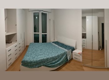 Roomgo IT - Affitto Camera Matrimoniale uso Singola, Corsico - 500 € al mese