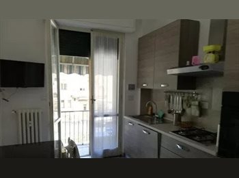 Roomgo IT - Affitto di camera in via Caduti di Cefalonia, Firenze - 500 € al mese