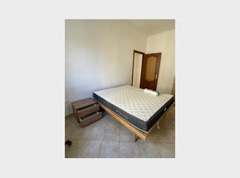 Roomgo IT - Ampia stanza singola, Nichelino - 490 € al mese