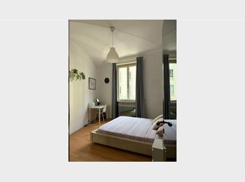 Roomgo IT - Stanza disponibile da maggio - zona San Babila (MI), Milano Centro - 950 € al mese