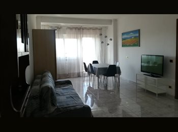 Roomgo IT - Stanza arredata con bagno privato Casal de Pazzi, Metro B Rebibbia, Tiburtino-Collatino - 475 € al mese