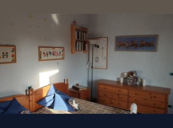 Roomgo IT - Affitto camera di casa indipendente con accesso al giardino, Trapani - 250 € al mese