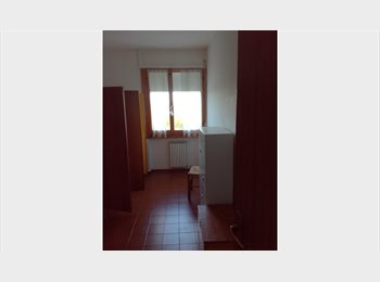 Roomgo IT - SINGOLA ZONA OSPEDALE MALPIGHI LAVORATRICE, Bologna - 460 € al mese