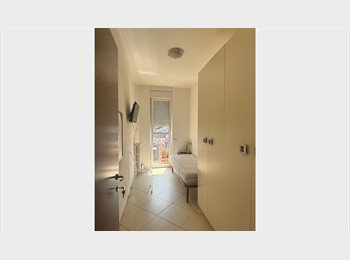 Roomgo IT - LUMINOSA EE TRANUILLA STANZA X DONNE LAVORATRICI, Bovisa - Niguarda - Bicocca - 550 € al mese