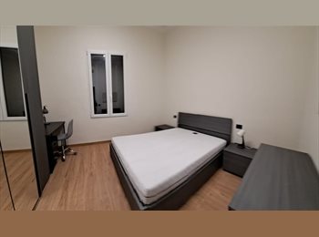 Roomgo IT - Stanza doppia uso singolo in appartamento con studentesse., Genova - 350 € al mese