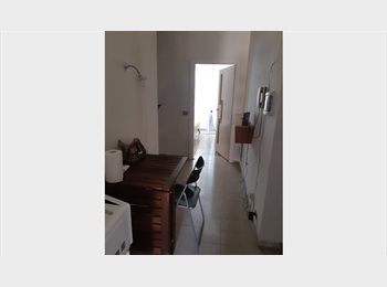 Roomgo IT - Stanze per Studentesse, Tiburtino-Collatino - 400 € al mese