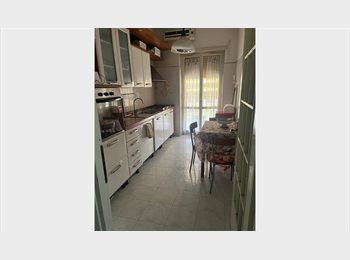Roomgo IT - Affitta camere Villanova di Guidonia Roma, Tivoli - 450 € al mese