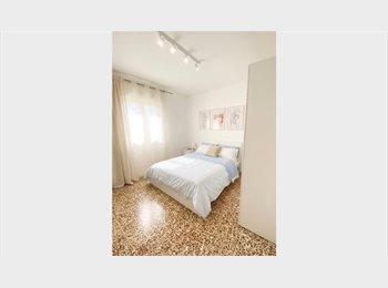 Roomgo IT - Stanza matrimoniale, Catania - 350 € al mese