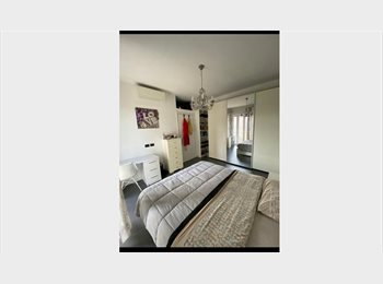 Roomgo IT - Affittasi ampia camera singola, Navigli - Ticinese - Pta Genova - Lorenteggio - 700 € al mese
