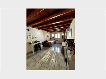 Roomgo IT - Stanza singola in affitto per studentesse vicino Stazione Lolli Palermo, Palermo - 280 € al mese