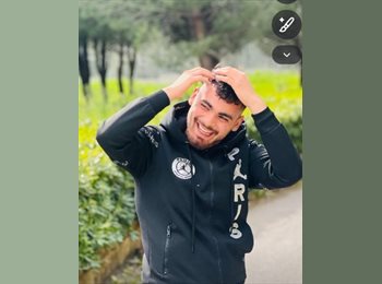 Roomgo IT - Fourat ouni - 21 - Genova