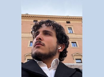Roomgo IT - Andrea  - 23 - Roma