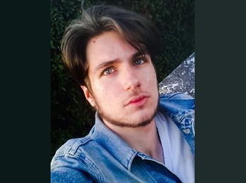 Roomgo IT - Giovanni - 28 - Esquilino S.Lorenzo