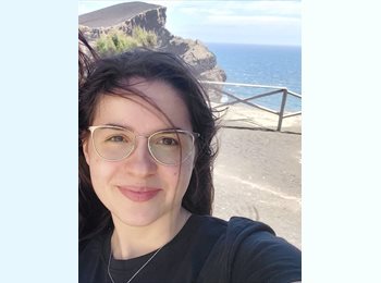 Roomgo IT - Anna Quinn - 18 - Milano