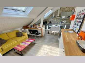 Appartager LU - Chambre en location en appartement rue de rollingerground, Luxembourg, Luxembourg - 950 € / Mois