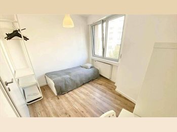 Appartager LU - Chambre en location en appartement Gare, Luxembourg, Luxembourg - 650 € / Mois