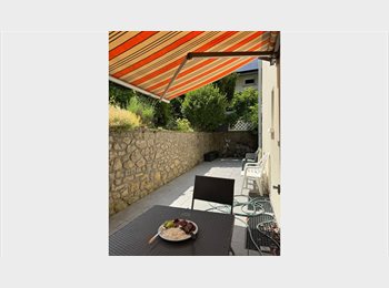 Appartager LU - Big room in a house with a garden next to EU- institutions and the big 4 on Kirchberg, Luxembourg - 1.000 € / Mois
