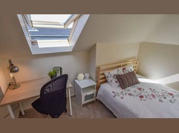 Appartager LU - Furnished double bedroom (H) – spacious house | Strassen, Capellen - 1.030 € / Mois
