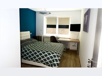 Appartager LU - Chambre avec salle de bains privée dans maison bourgeoise à Dudelange, Esch-sur-Alzette - 950 € / Mois