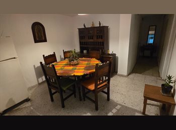 Roomgo MX - Práctico cuarto para estudiantes y profesionistas cerca de CUCEA, Zapopan - MX$3,500 por mes