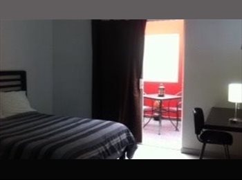 Roomgo MX - Amplio cuarto con todo con salida a patio., Cuauhtémoc - MX$7,800 por mes