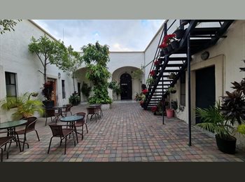 Roomgo MX - HABITACIONES DISPONIBLES ---Casa Prisciliano Sanchez, Guadalajara - MX$5,000 por mes