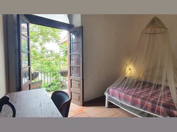 Roomgo MX - Habitacion Marieta disponible en Casa Guadalupe - Residencia para estudiantes, Guadalajara - MX$5,400 por mes