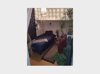Roomgo MX - CUARTO CONDESA pequeño amueblado con BAÑO, Cuauhtémoc - MX$4,800 por mes