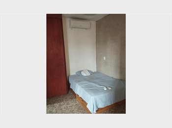 Roomgo MX - Mini Depa Independiente /Hombre, General Escobedo - MX$3,700 por mes
