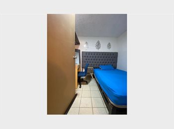 Roomgo MX - Galerías, UAG, UP, Hard Rock, La Estancia, Zapopan - MX$4,700 por mes