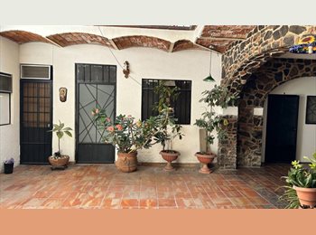 Roomgo MX - Habitación amueblada - servicios incluidos, Guadalajara - MX$5,000 por mes