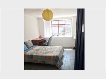 Roomgo MX - Habitación individual, Col. Americana, Guadalajara - MX$4,800 por mes